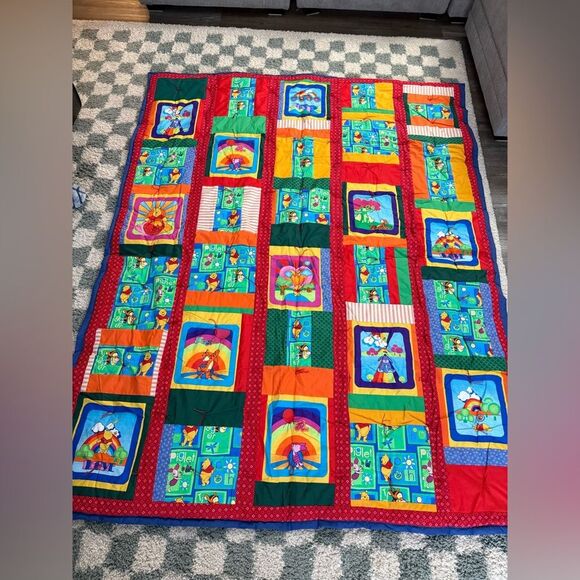 VTG Hand Tied Hand Made Pooh & Friends Disney Multi Color Patchwork Quilt RARE - Picture 2 of 12